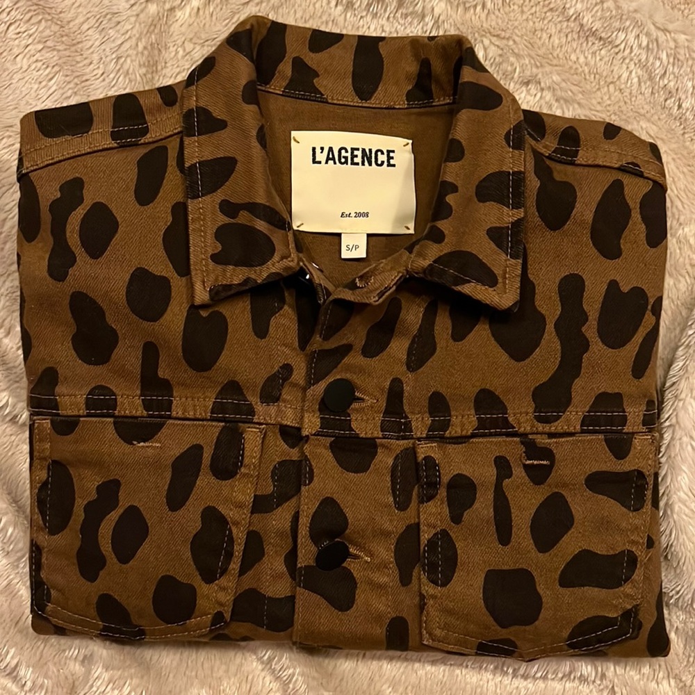 L’AGENCE CELINE CHEETAH PRINT DENIM JACKET - Picture 12 of 13